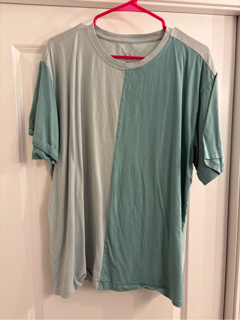 Original Use Men's Two-Tone Crew Neck Tee - Light Green & Teal